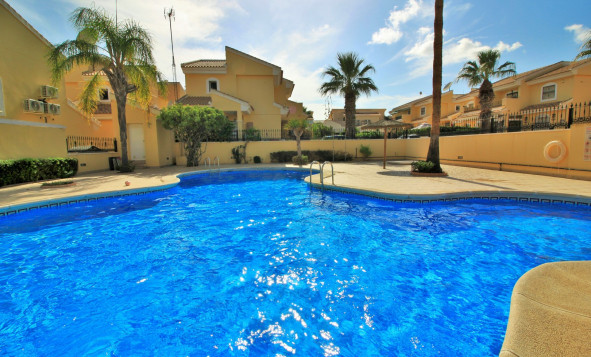 Herverkoop - 3. Halfvrijstaand huis - Villamartin - Costa Blanca Zuid