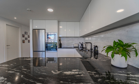 Herverkoop - 4. Halfvrijstaande villa - Benijofar - Costa Blanca Zuid