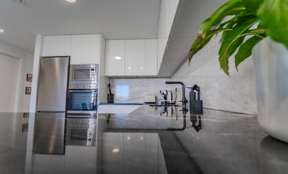 Herverkoop - 4. Halfvrijstaande villa - Benijofar - Costa Blanca Zuid