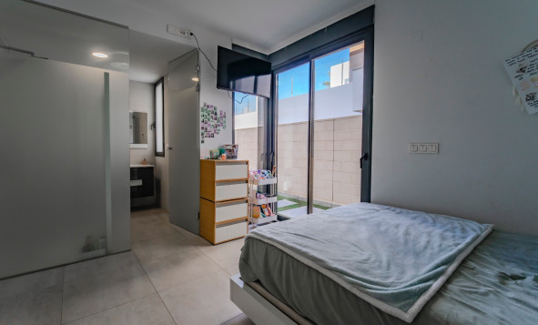 Herverkoop - 4. Halfvrijstaande villa - Benijofar - Costa Blanca Zuid