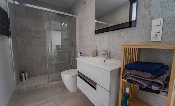 Herverkoop - 4. Halfvrijstaande villa - Benijofar - Costa Blanca Zuid