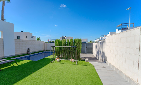 Herverkoop - 4. Halfvrijstaande villa - Benijofar - Costa Blanca Zuid