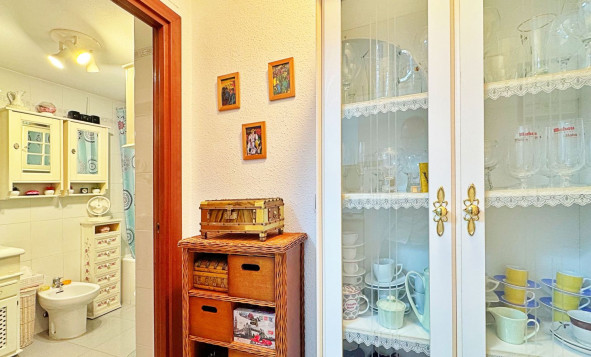 Herverkoop - 1. Appartement / flat - Torrevieja - Costa Blanca Zuid