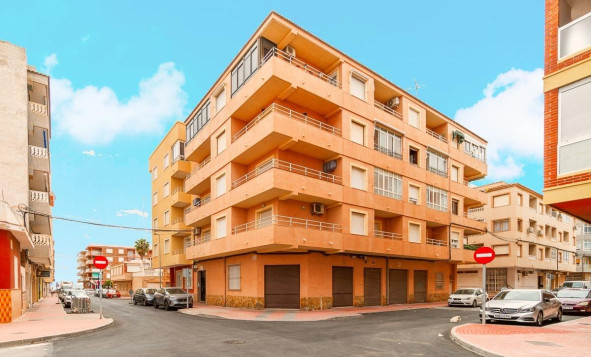 Herverkoop - 1. Appartement / flat - Torrevieja - Costa Blanca Zuid