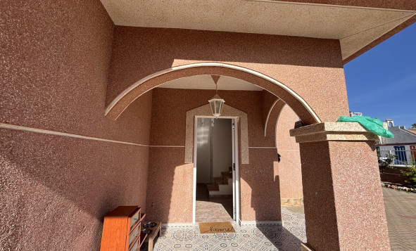 Herverkoop - 3. Halfvrijstaand huis - Benijofar - Costa Blanca Zuid