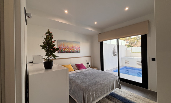 Herverkoop - 3. Halfvrijstaand huis - Villamartin - Costa Blanca Zuid