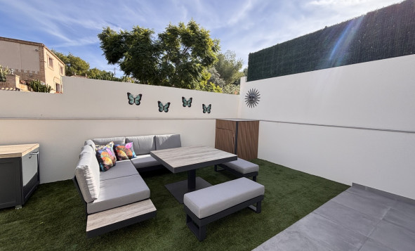 Herverkoop - 3. Halfvrijstaand huis - Villamartin - Costa Blanca Zuid