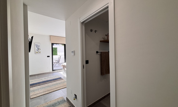 Herverkoop - 3. Halfvrijstaand huis - Villamartin - Costa Blanca Zuid