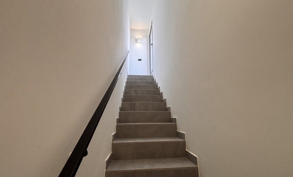 Herverkoop - 3. Halfvrijstaand huis - Villamartin - Costa Blanca Zuid