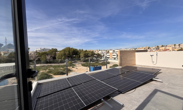 Herverkoop - 3. Halfvrijstaand huis - Villamartin - Costa Blanca Zuid