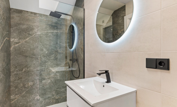 Herverkoop - 3. Halfvrijstaand huis - Torre de la Horadada - Costa Blanca Zuid