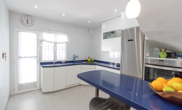 Herverkoop - 4. Halfvrijstaande villa - La Zenia - Costa Blanca Zuid