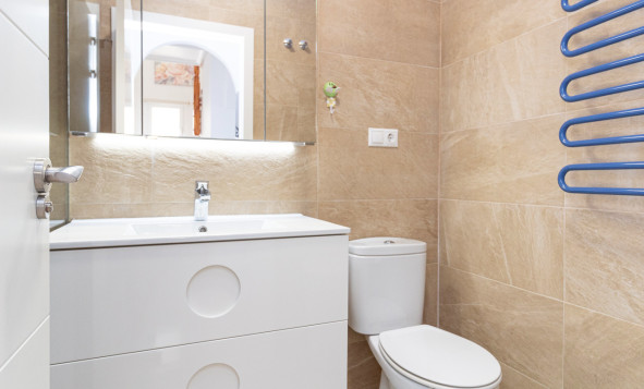 Herverkoop - 4. Halfvrijstaande villa - La Zenia - Costa Blanca Zuid