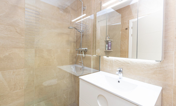 Herverkoop - 4. Halfvrijstaande villa - La Zenia - Costa Blanca Zuid