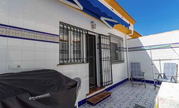 Herverkoop - 4. Halfvrijstaande villa - La Zenia - Costa Blanca Zuid