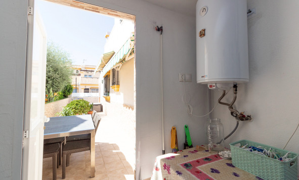 Herverkoop - 4. Halfvrijstaande villa - La Zenia - Costa Blanca Zuid