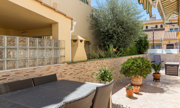 Herverkoop - 4. Halfvrijstaande villa - La Zenia - Costa Blanca Zuid