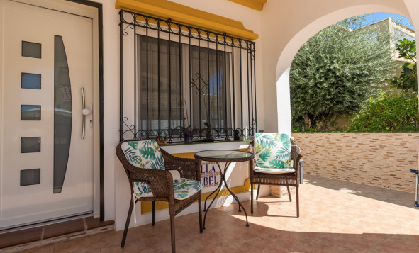 Herverkoop - 4. Halfvrijstaande villa - La Zenia - Costa Blanca Zuid