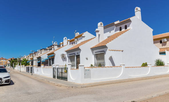 Herverkoop - 4. Halfvrijstaande villa - La Zenia - Costa Blanca Zuid