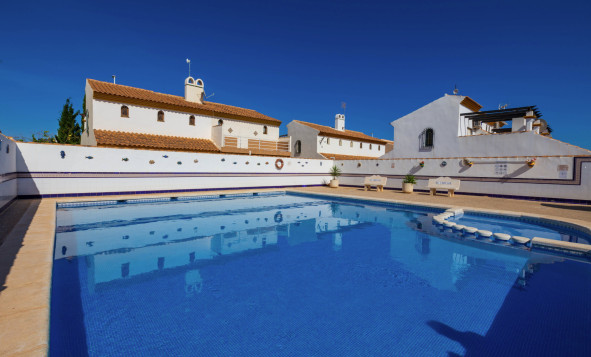 Herverkoop - 4. Halfvrijstaande villa - La Zenia - Costa Blanca Zuid