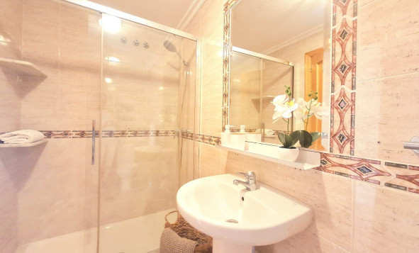 Herverkoop - 1. Appartement / flat - Torrevieja - Costa Blanca Zuid
