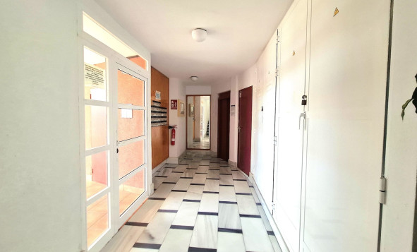 Herverkoop - 1. Appartement / flat - Torrevieja - Costa Blanca Zuid