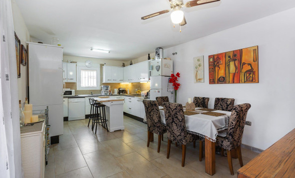 Herverkoop - 3. Halfvrijstaand huis - Torrevieja - Costa Blanca Zuid