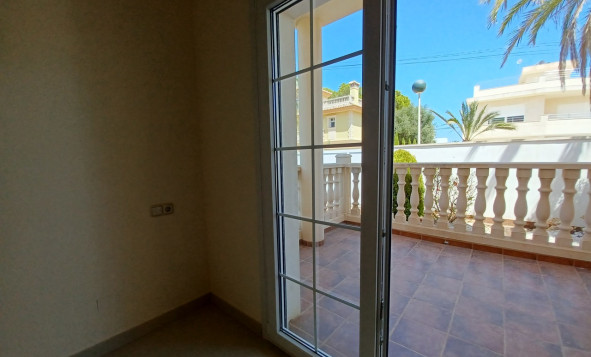 Herverkoop - 3. Halfvrijstaand huis - Cabo Roig - Costa Blanca Zuid