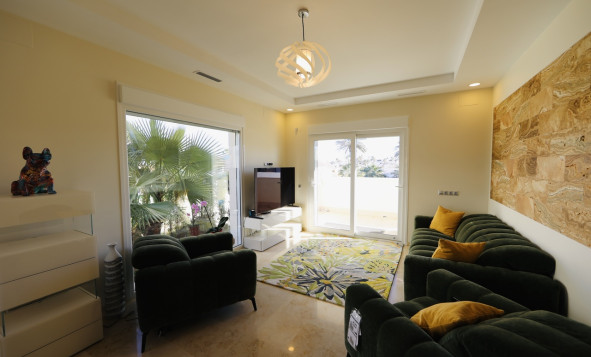 Herverkoop - 3. Halfvrijstaand huis - La Zenia - Costa Blanca Zuid