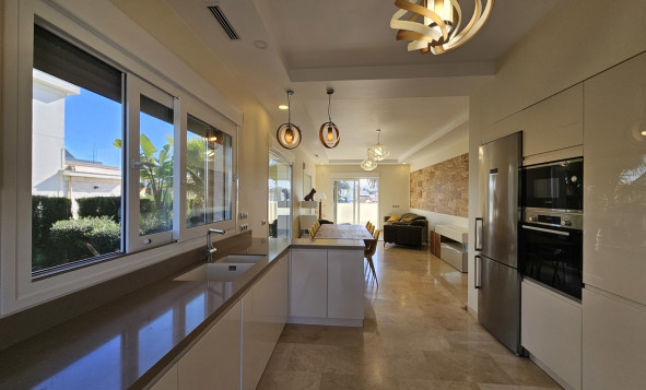 Herverkoop - 3. Halfvrijstaand huis - La Zenia - Costa Blanca Zuid