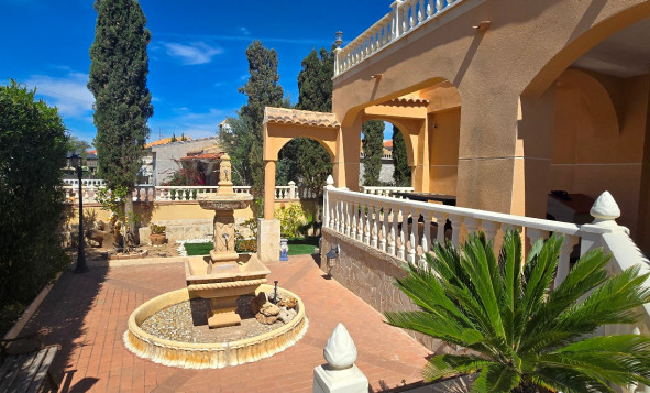 Herverkoop - 3. Halfvrijstaand huis - Torrevieja - Costa Blanca Zuid