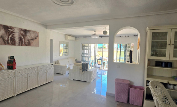 Herverkoop - 3. Halfvrijstaand huis - Torrevieja - Costa Blanca Zuid