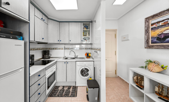 Herverkoop - 1. Appartement / flat - Torrevieja - Costa Blanca Zuid