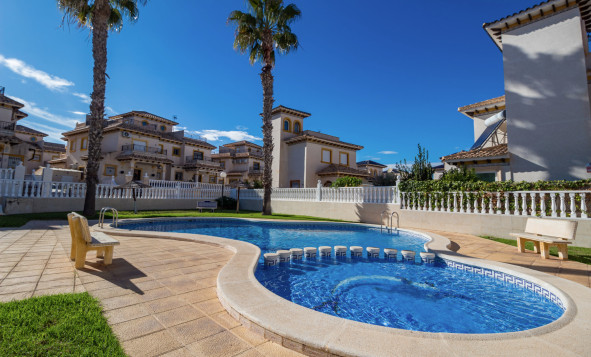 Herverkoop - 4. Halfvrijstaande villa - La Zenia - Costa Blanca Zuid