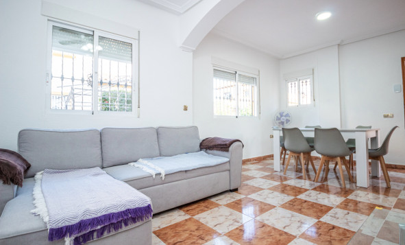 Herverkoop - 4. Halfvrijstaande villa - La Zenia - Costa Blanca Zuid