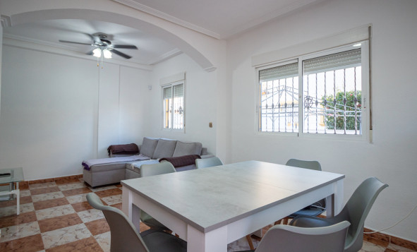 Herverkoop - 4. Halfvrijstaande villa - La Zenia - Costa Blanca Zuid