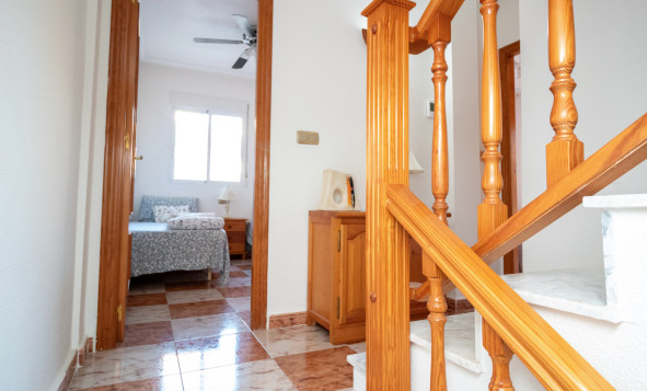 Herverkoop - 4. Halfvrijstaande villa - La Zenia - Costa Blanca Zuid