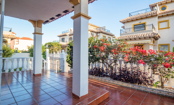 Herverkoop - 4. Halfvrijstaande villa - La Zenia - Costa Blanca Zuid