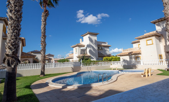 Herverkoop - 4. Halfvrijstaande villa - La Zenia - Costa Blanca Zuid