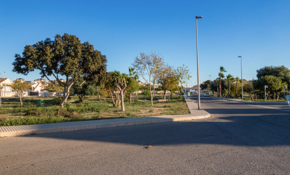 Herverkoop - 4. Halfvrijstaande villa - La Zenia - Costa Blanca Zuid