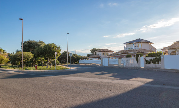Herverkoop - 4. Halfvrijstaande villa - La Zenia - Costa Blanca Zuid