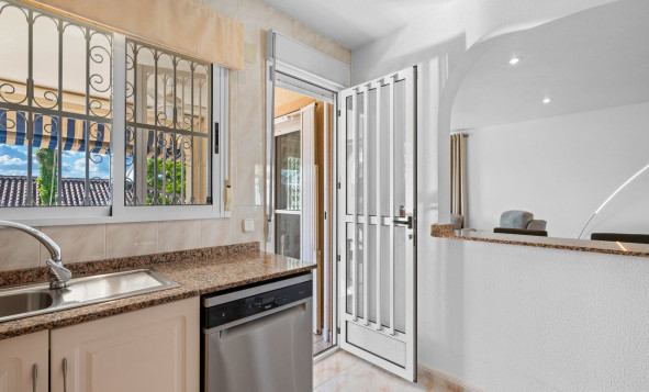 Herverkoop - 3. Halfvrijstaand huis - Benijofar - Costa Blanca Zuid