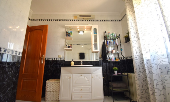 Herverkoop - 4. Halfvrijstaande villa - Orihuela Costa - Costa Blanca Zuid