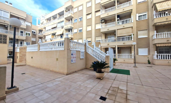 Herverkoop - 1. Appartement / flat - Torrevieja - Costa Blanca Zuid