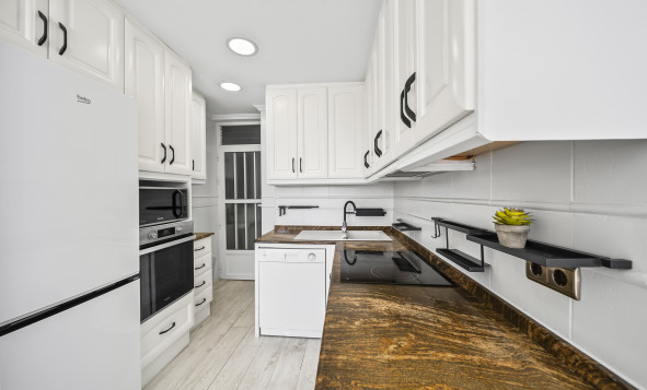 Herverkoop - 1. Appartement / flat - Torrevieja - Costa Blanca Zuid