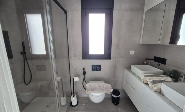 Herverkoop - 4. Halfvrijstaande villa - Santiago de Ribera - Costa Calida