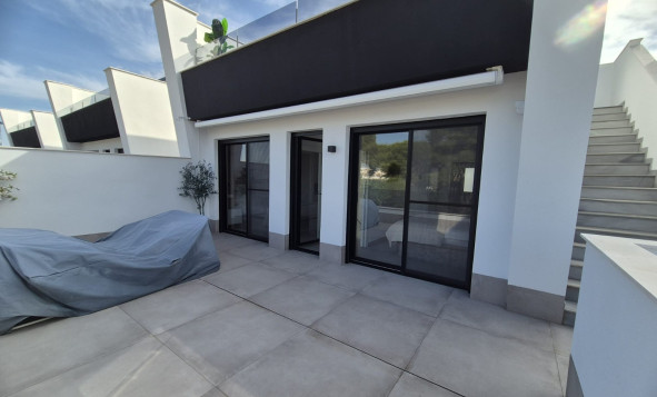 Herverkoop - 4. Halfvrijstaande villa - Santiago de Ribera - Costa Calida