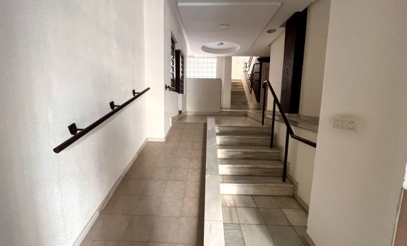 Herverkoop - 1. Appartement / flat - Torrevieja - Costa Blanca Zuid