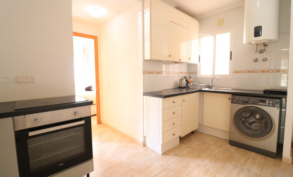 Resale - 1. Apartment / flat - Torrevieja - Costa Blanca South