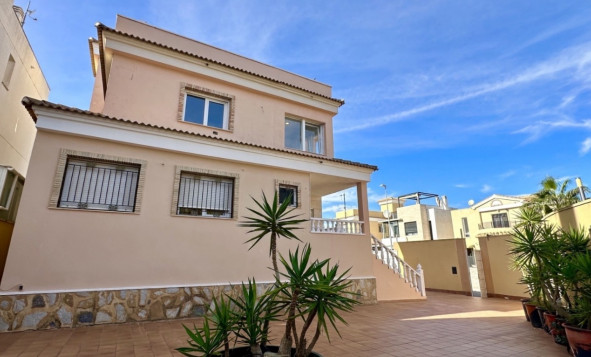Reventa - 3. Casa pareada - Orihuela Costa - Costa Blanca Sur